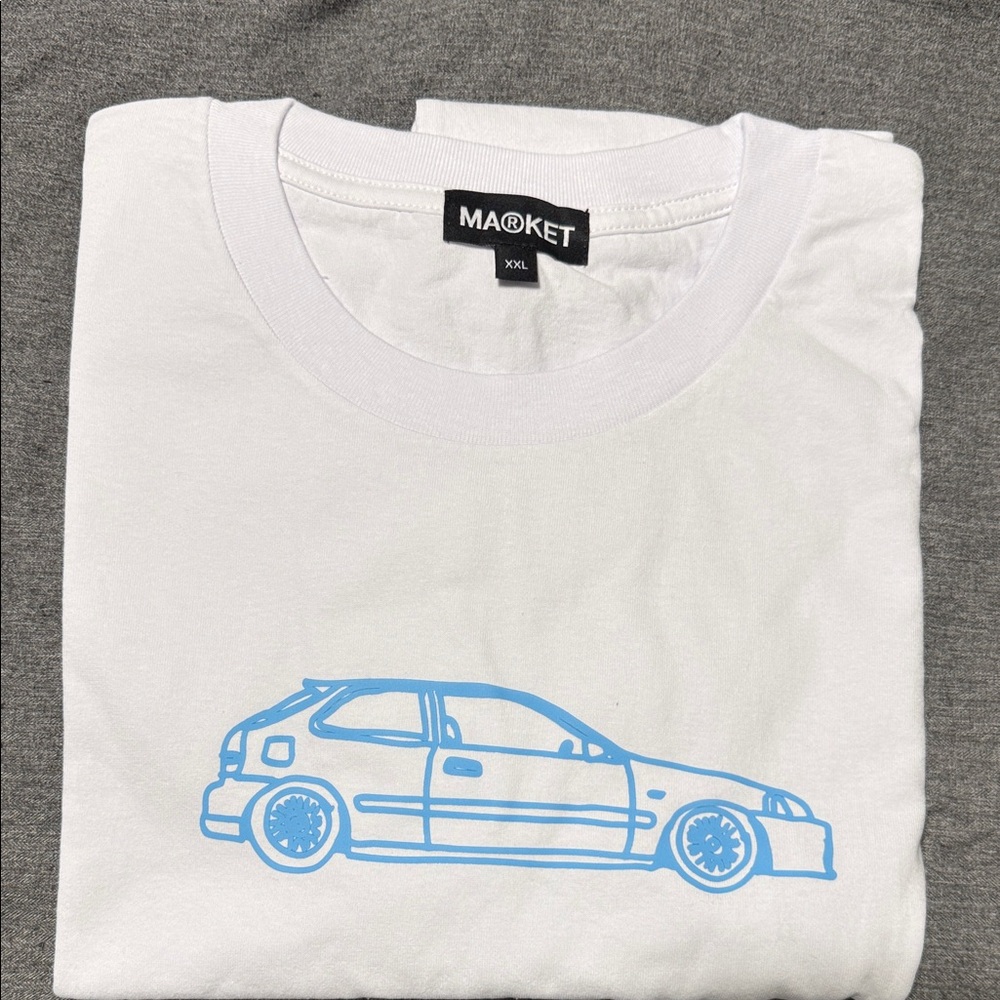 MA®KET White T-Shirt with Blue Car Graphic